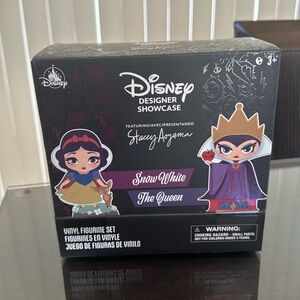 Stacey Aoyama Disney Snow White and Evil Queen figurine set, NIB